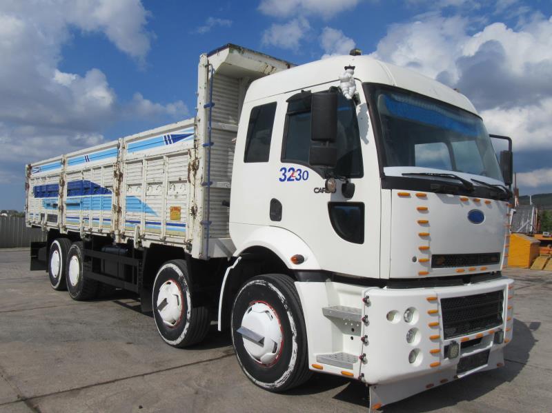 Ford Cargo c1215