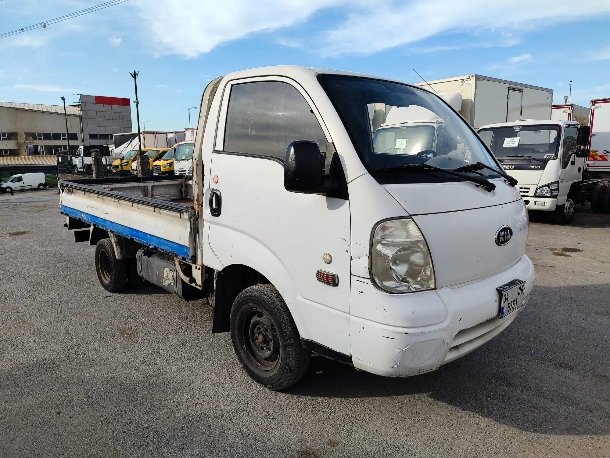 Bongo K-2500 / Kamyonet