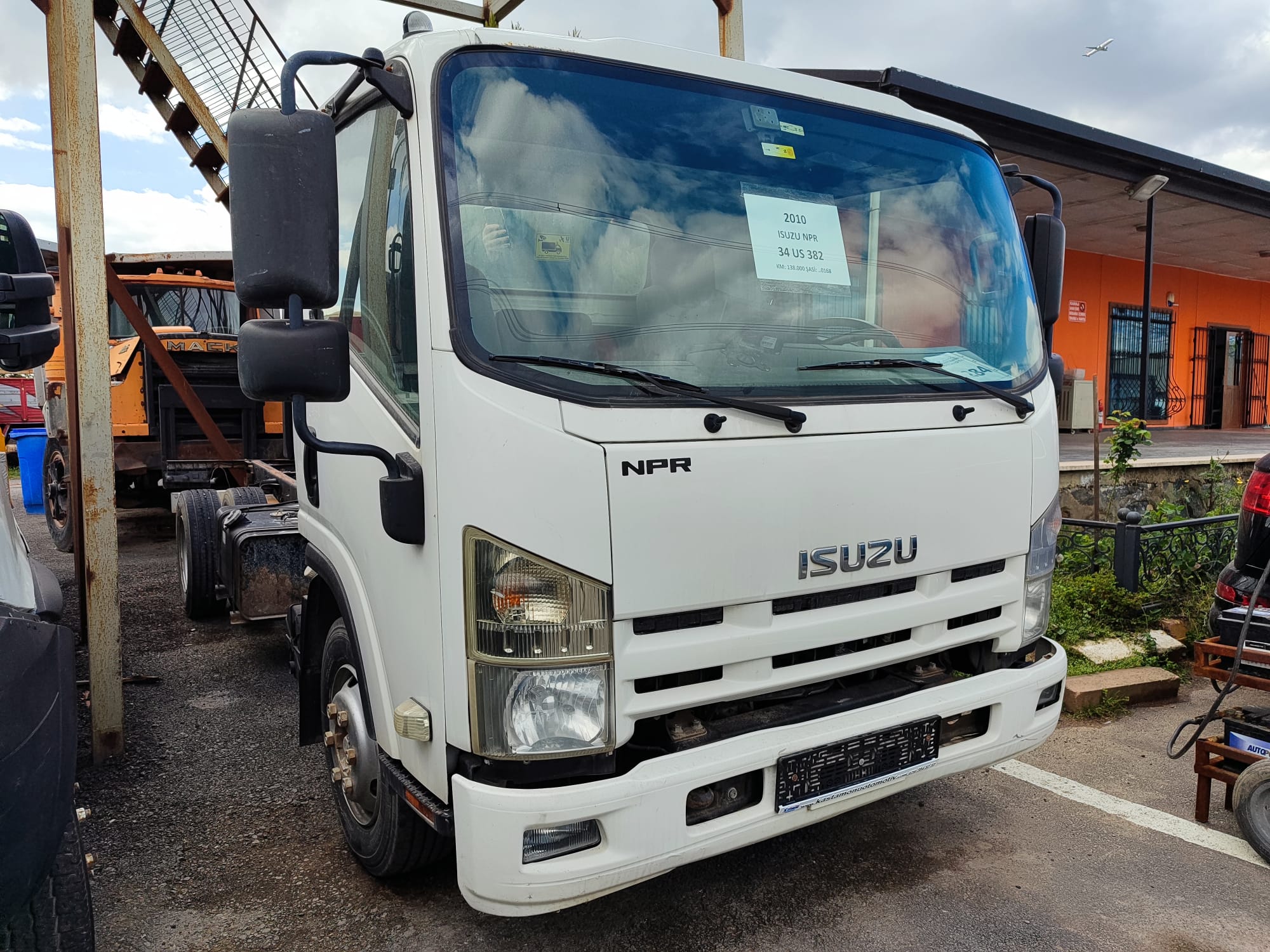 2010 MODEL NPR ŞASE