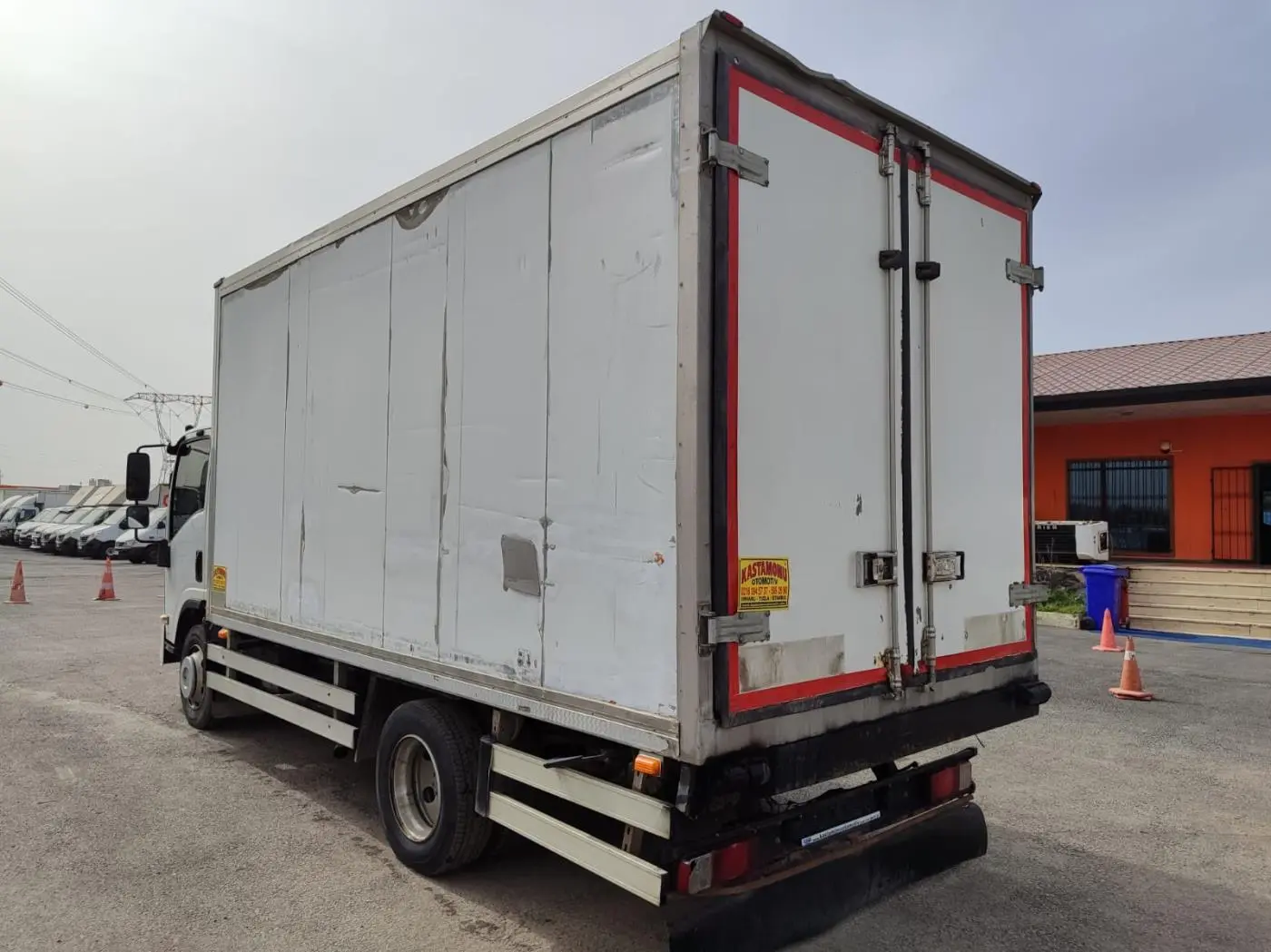 Fiber Kasa Et Kancalı ( Isuzu Npr 10 )