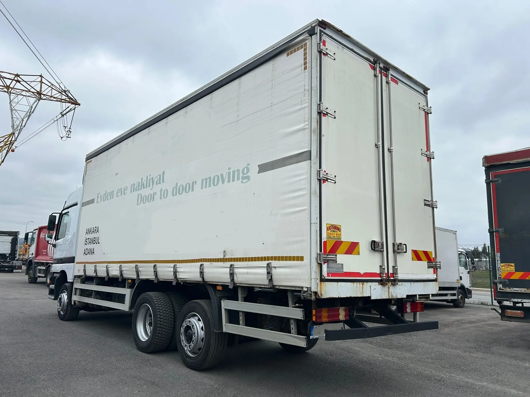 Kayar Perdeli Kasa ( Actros 2543 )