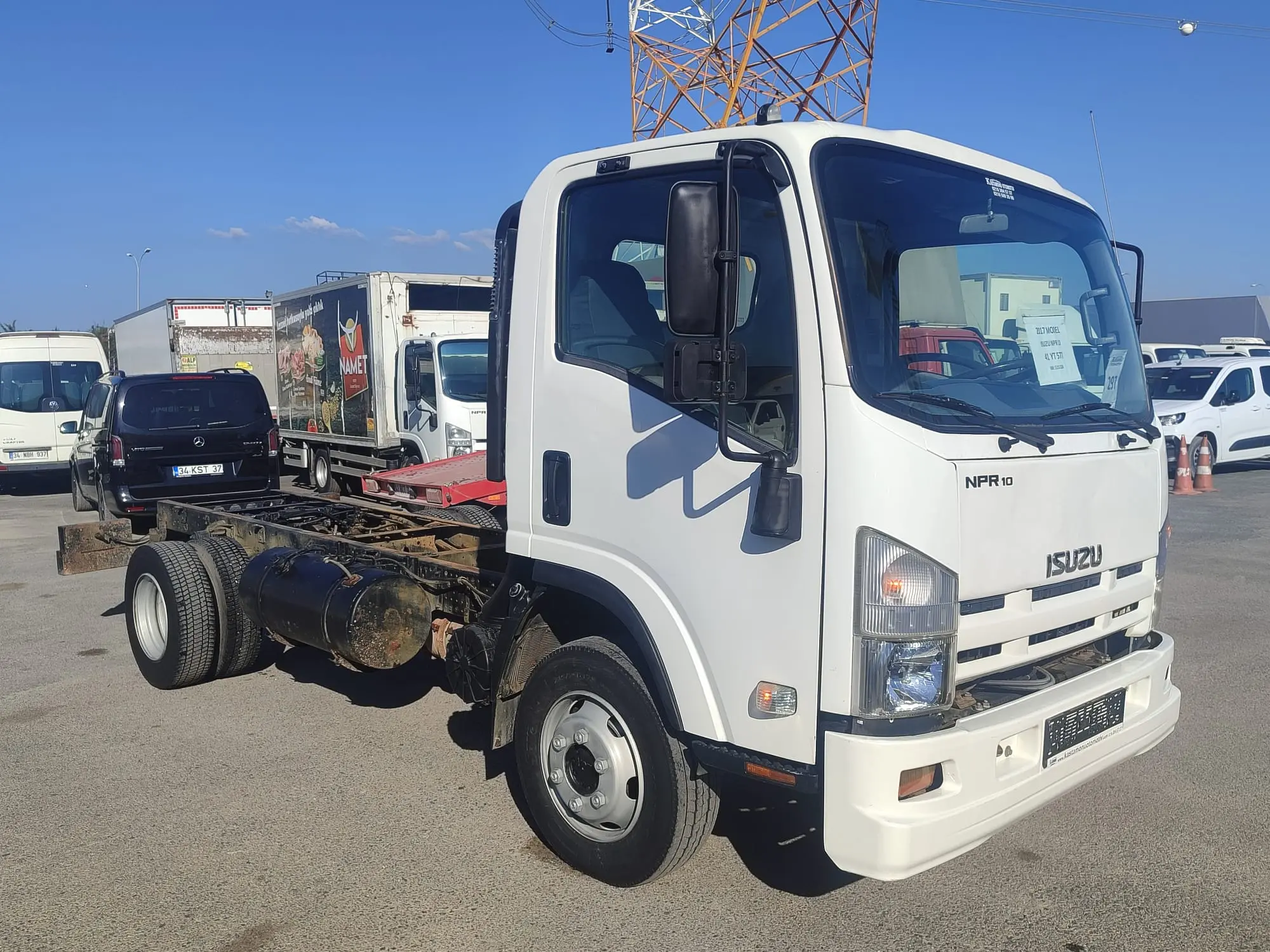Isuzu NPR 10 9800 KG / Kamyon