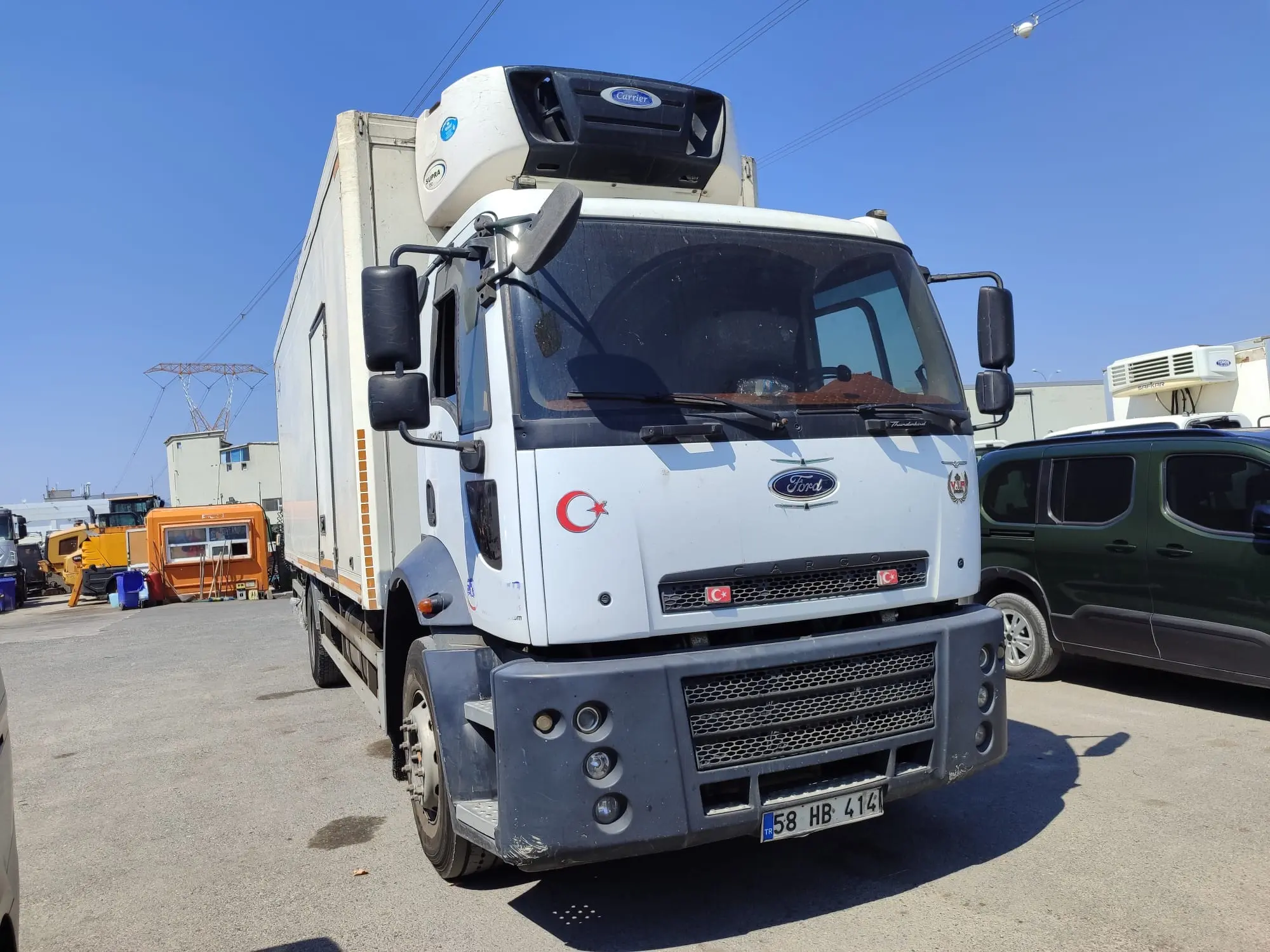 Cargo 1826 Frigofirik Liftli