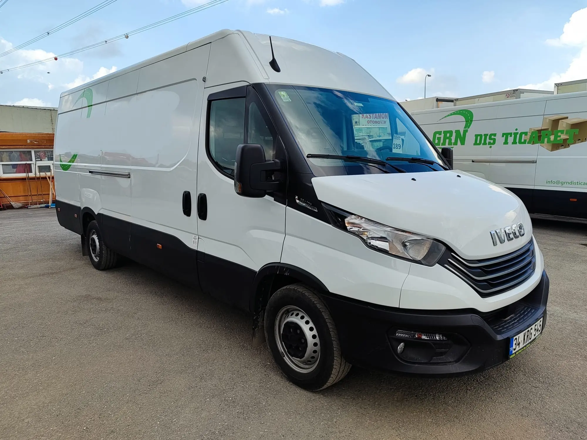 Daily 35S16 / 16 m³ Panelvan