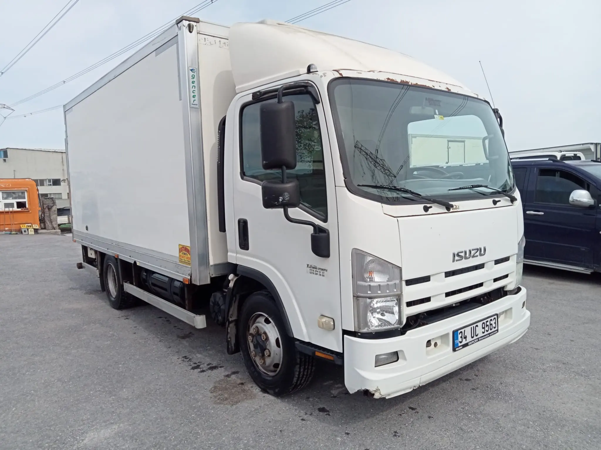ISUZU NPR FRİGOFİRİK LİFTLİ