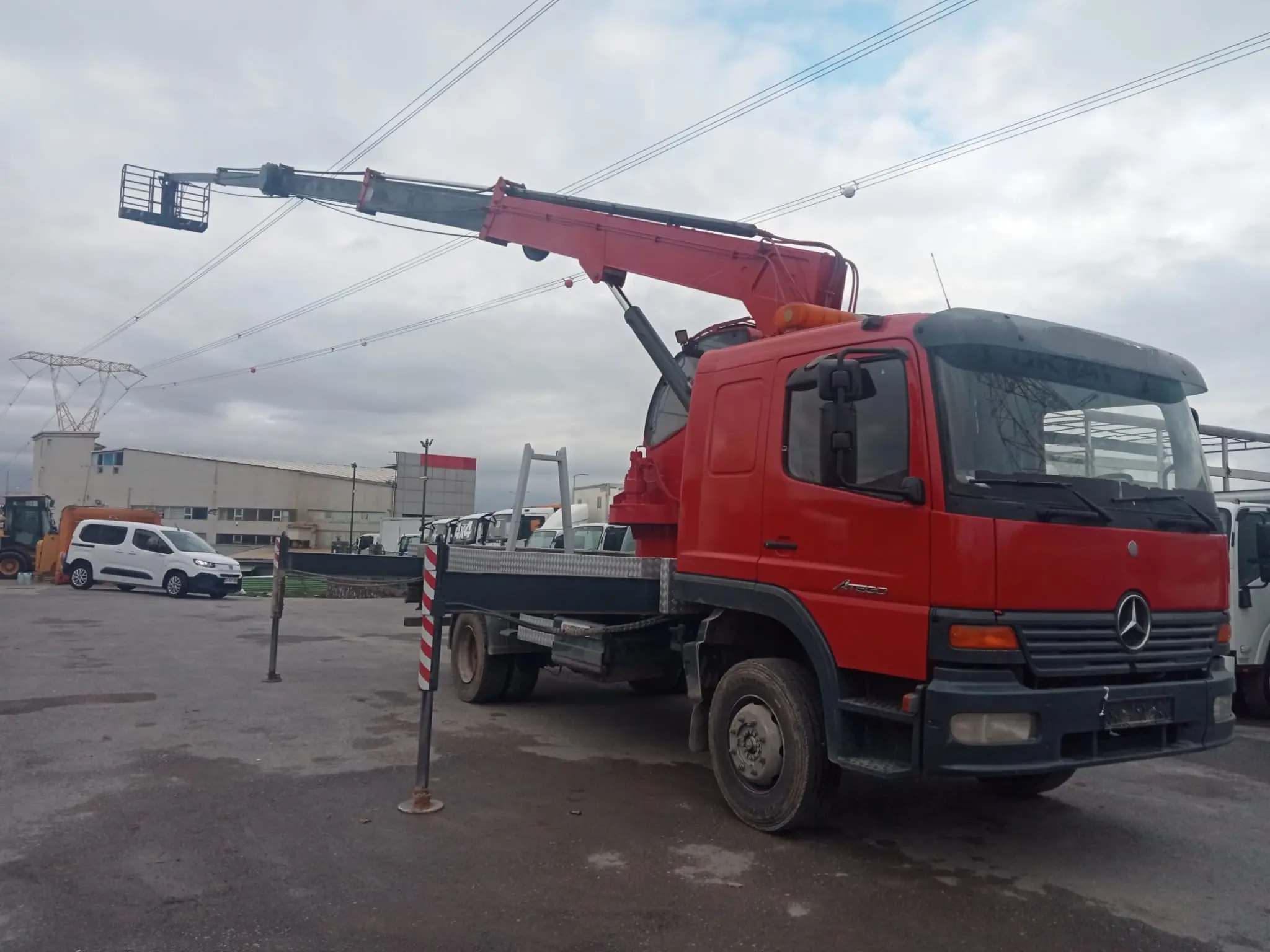 Atego 1517 / 24 Metre Sepetli