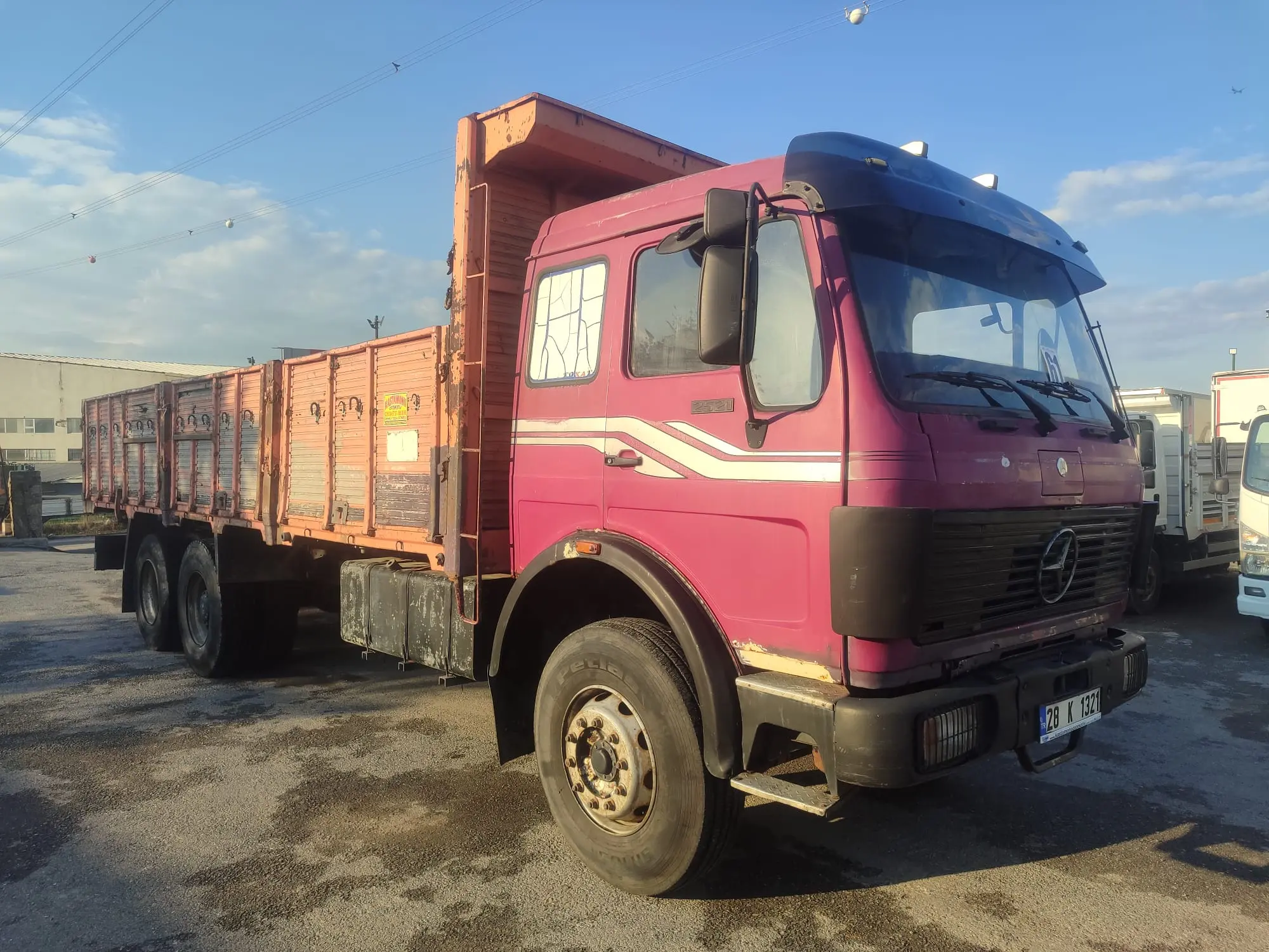 Mercedes 2521 / Kamyon