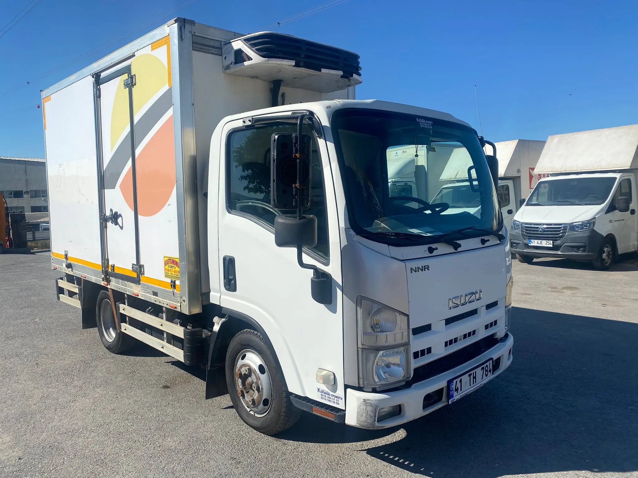 Isuzu NLR / Kamyonet