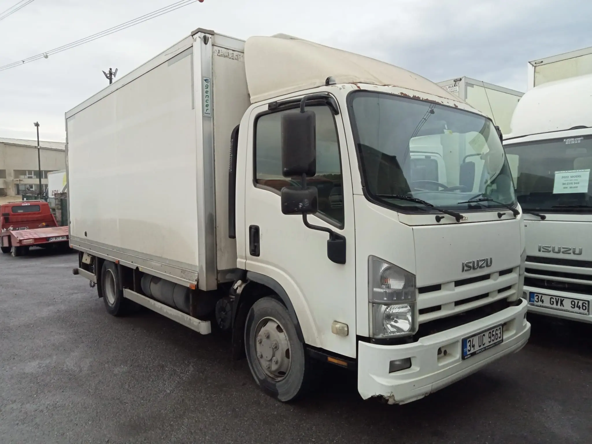 ISUZU NPR FRİGOFİRİK LİFTLİ