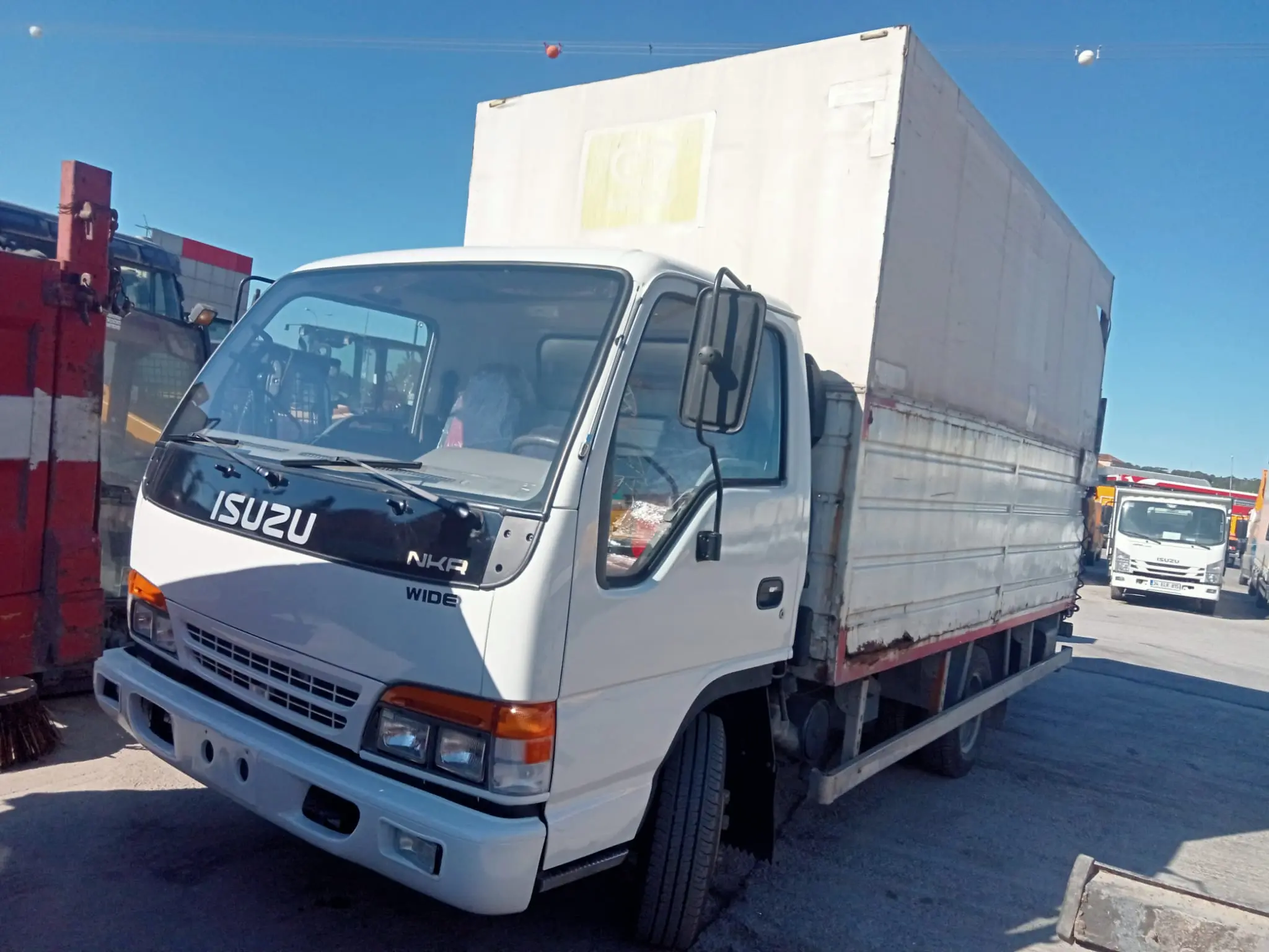 Isuzu Nkr Wİde / Kamyonet